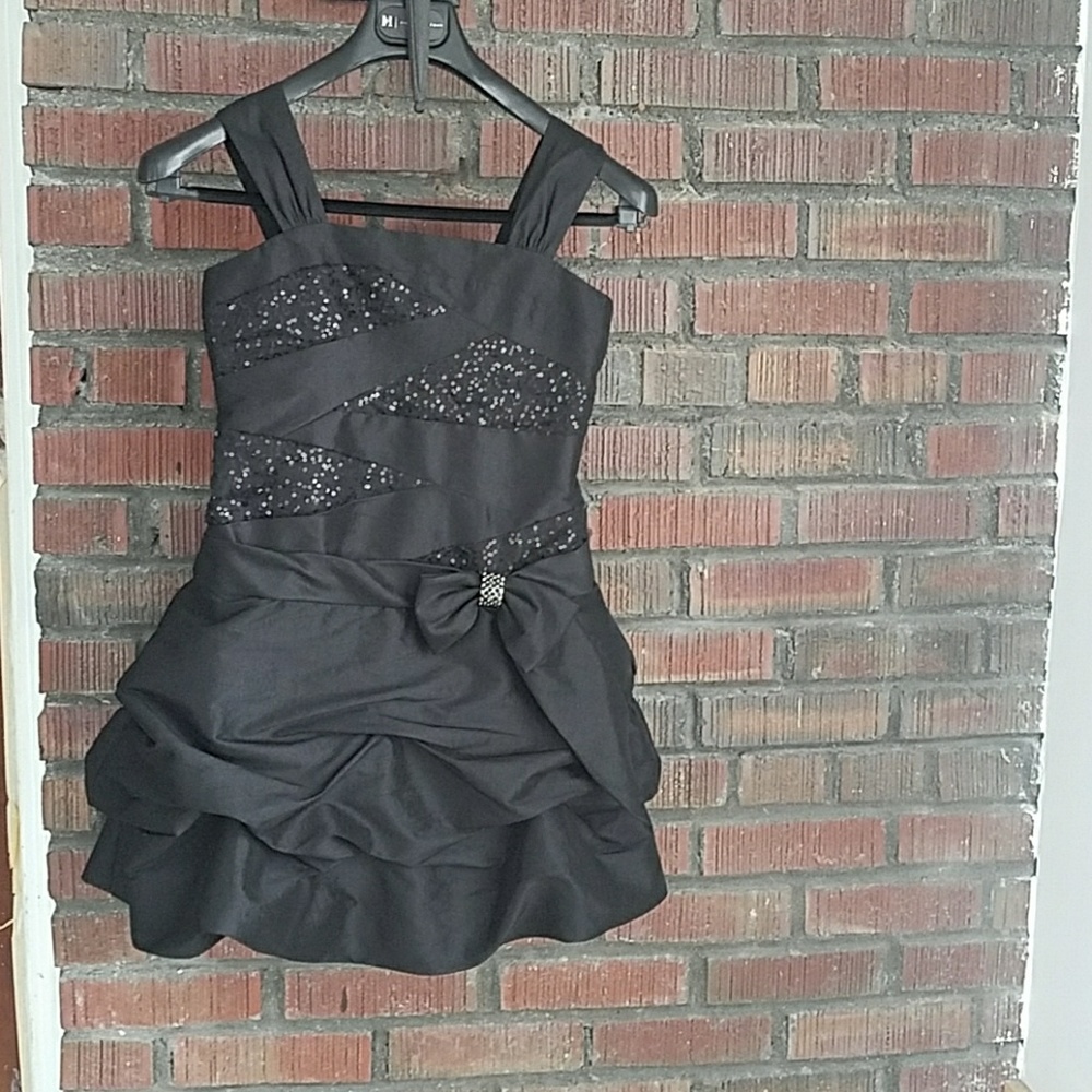 Black Mini Sequins Bubble  Hem  Cocktail Dress